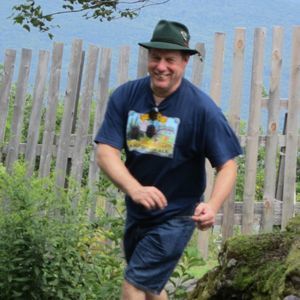 Meet your Posher, Ray